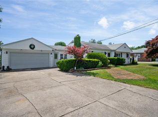 9 Green St, Cumberland, RI 02864