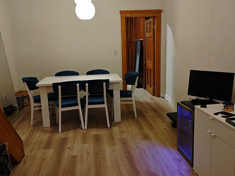 307 Saint George St #1 — Photo 4