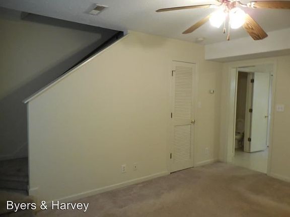 2nd image of 2244 Mason Way APT C