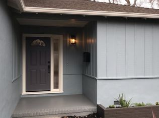 209 Oakview Dr, San Carlos, CA 94070