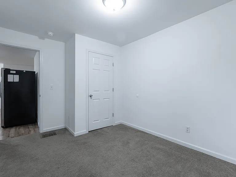 204 Walnut St — Photo 34