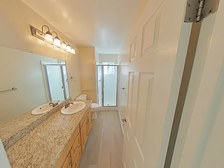 1220 Mills St #5M — Photo 9