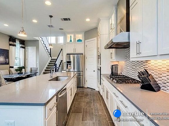 3rd image of 300 W Jeffrey David Ln