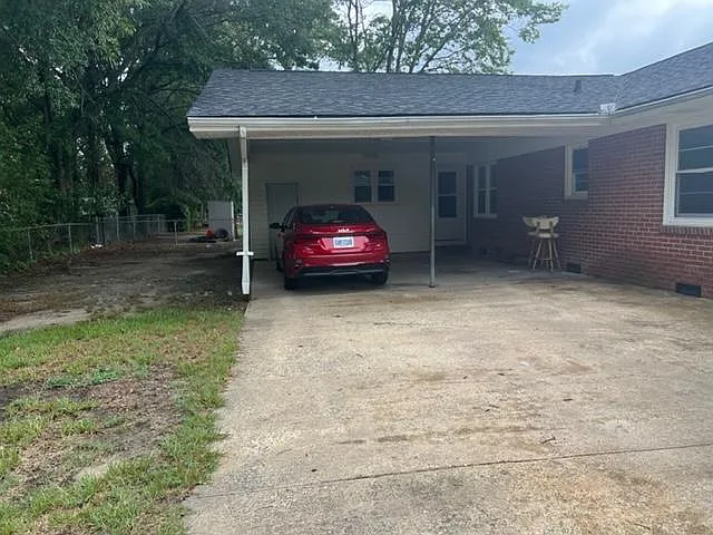 709 Prince Ave — Photo 11