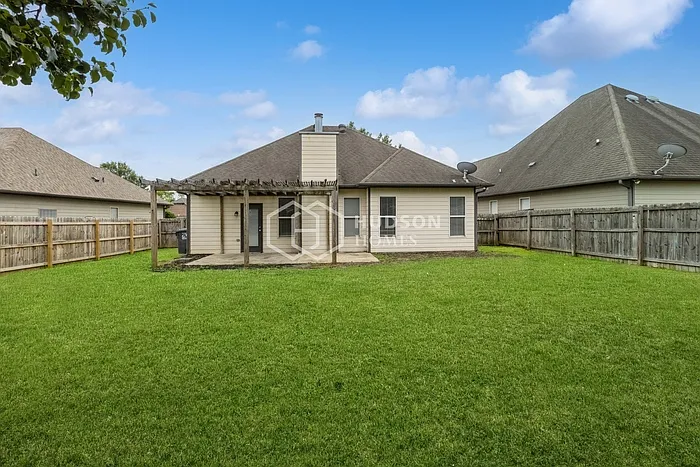 1135 Avalon Dr — Photo 25