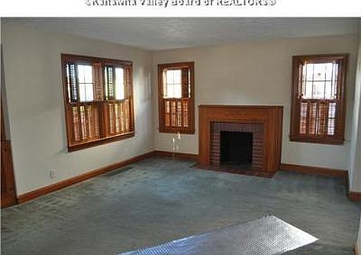 2nd image of 710 Park St