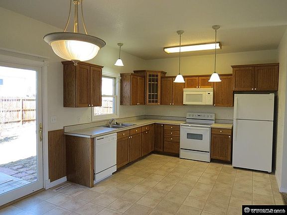 4th image of 125 Baldwin Dr