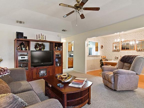 4th image of 3306 Coastal Dr