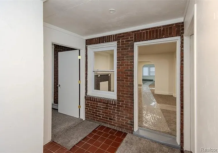 751 Dupont St — Photo 6