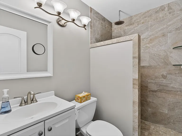 1632 Stickney Point Rd #201 — Photo 12