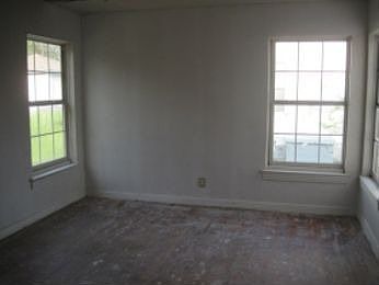 4th image of 6601 Ethel Dr