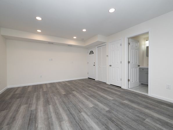 287 Orange St APT 3