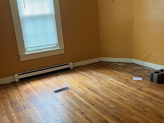 5th image of 1308 Washington Ave