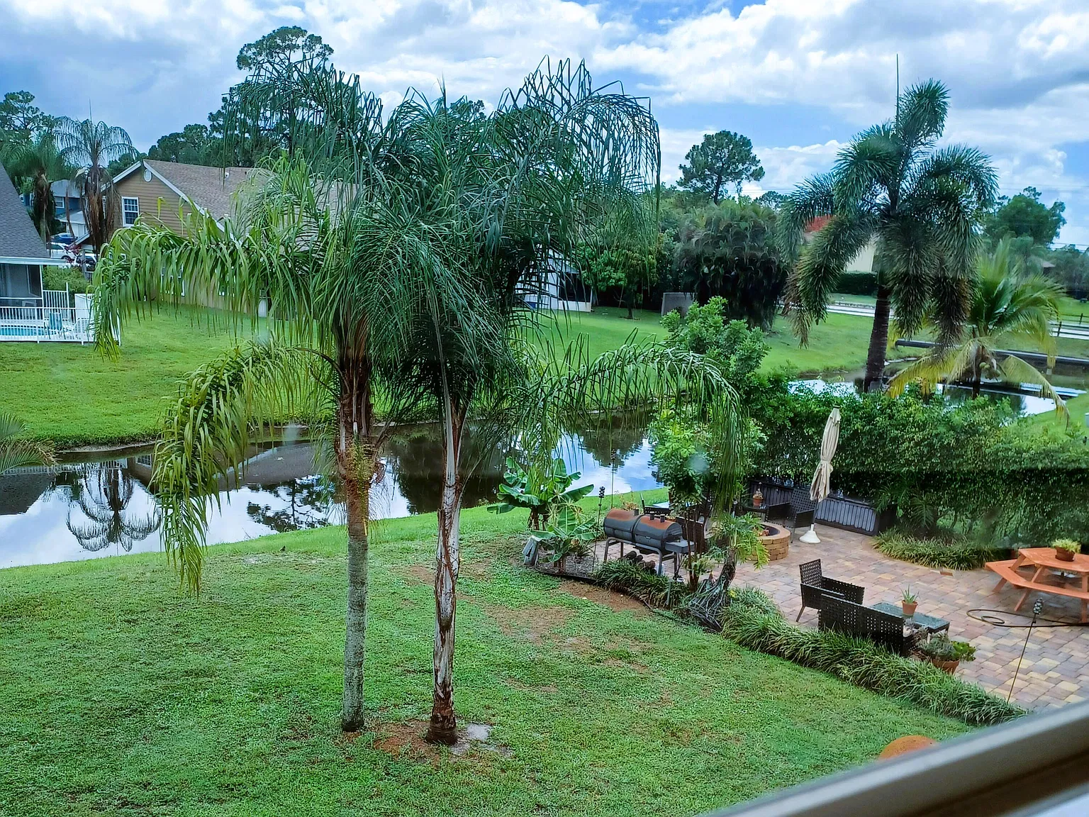 3 bed, 3.0 bath, 1729 sqft, $5,900 — Photo 4