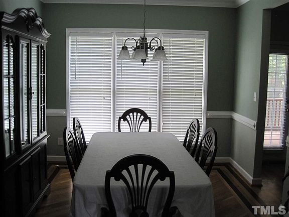 5th image of 921 Siena Dr