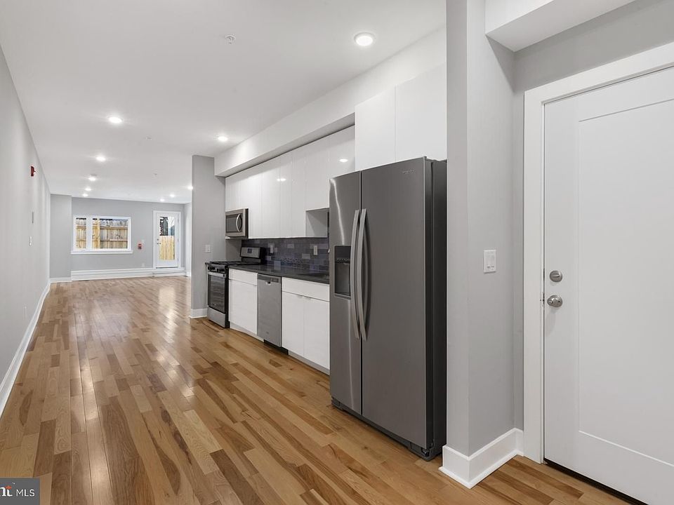 1st image of 2007 E Susquehanna Ave #1