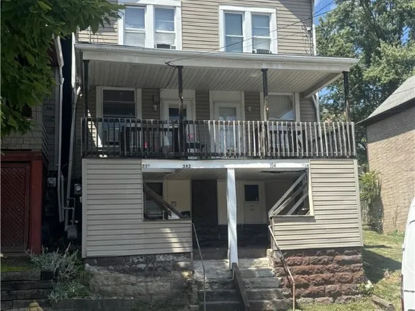 354 3rd St, Pitcairn, PA 15140