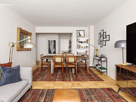 3rd image of 20 E 68th St APT 7G
