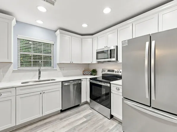1237 Legacy Greene Ave, Wake Forest, NC 27587