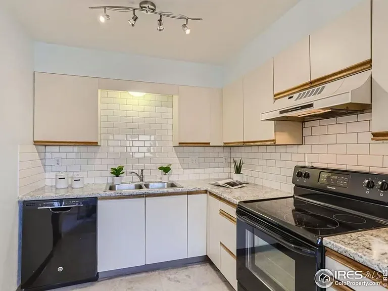5540 Stonewall Pl #22 — Photo 6