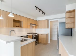 3580 W 41st Ave #303, Vancouver, BC V6N 3E6