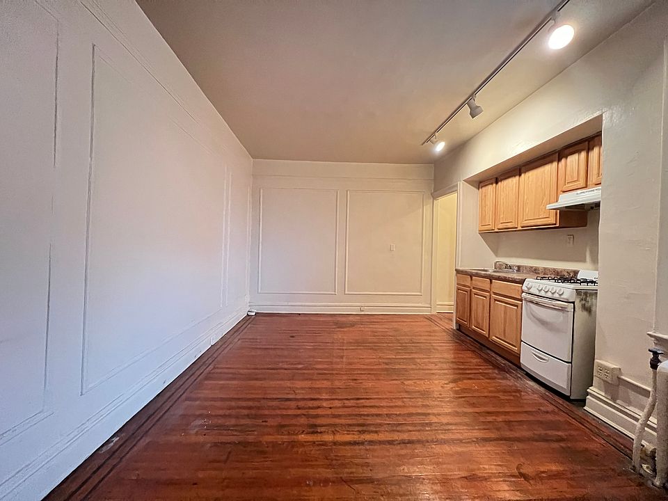 2nd image of 20 Kensington Ave #4H