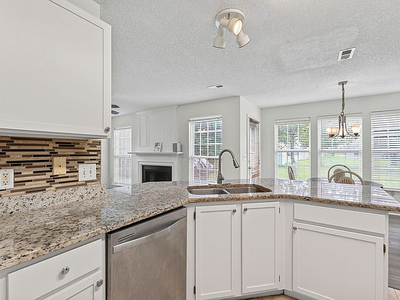 4th image of 5115 Cardinal Grove Blvd
