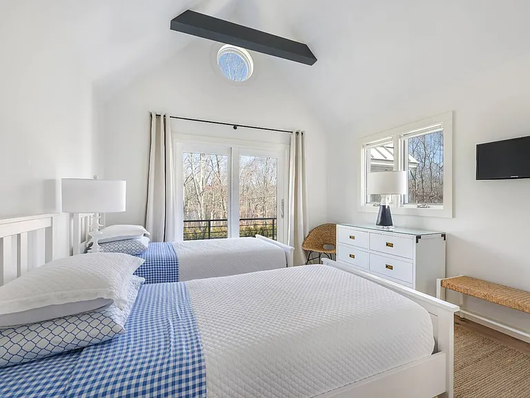 184 Big Fresh Pond Rd — Photo 15