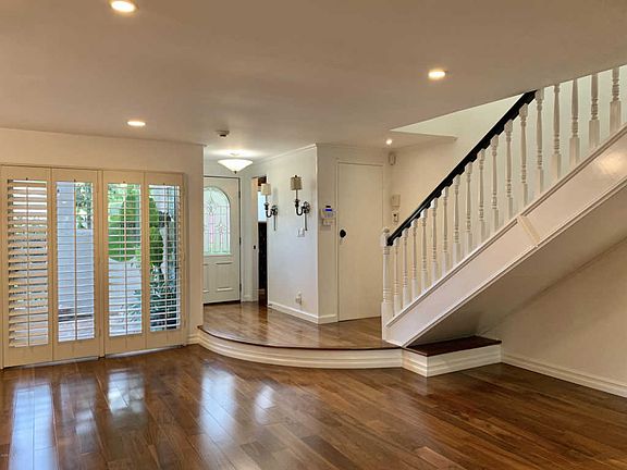4th image of 3612 Summershore Ln