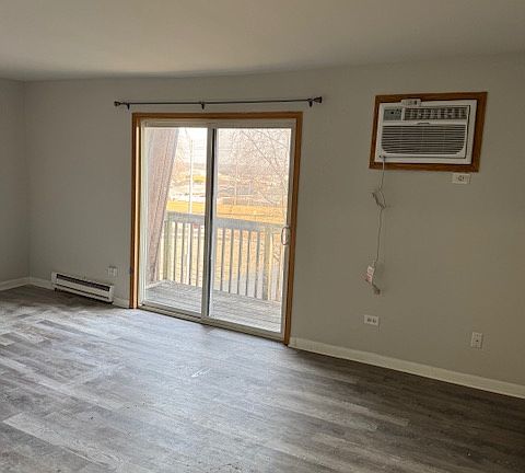 3rd image of 4329 W Park Lane Dr #3C