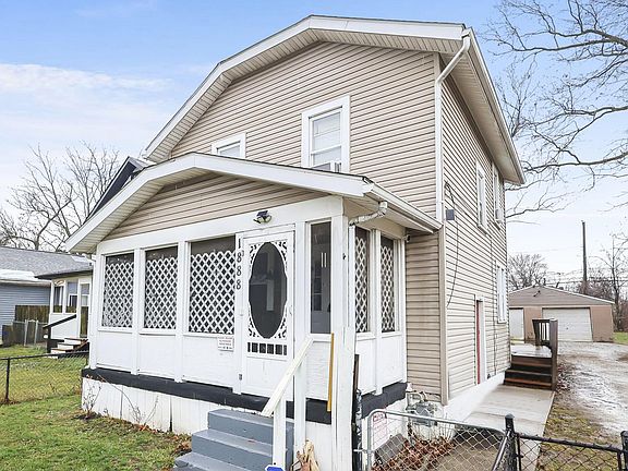 2nd image of 1888 Aberdeen Ave