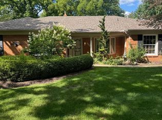 2828 Orchard Trail Dr, Troy, MI 48098