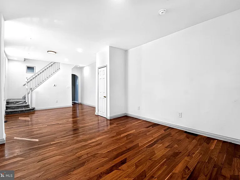 3445 Harwell Ave — Photo 2