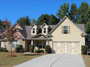 372 Castle Top Ln, Lawrenceville, GA 30045