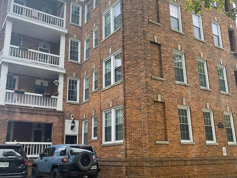 610 W Princess Anne Rd #B2 — Photo 1