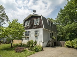 24 Williams Trl, Hopatcong, NJ 07843