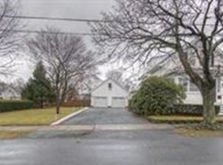 5 Holden Ave, Saugus, MA 01906