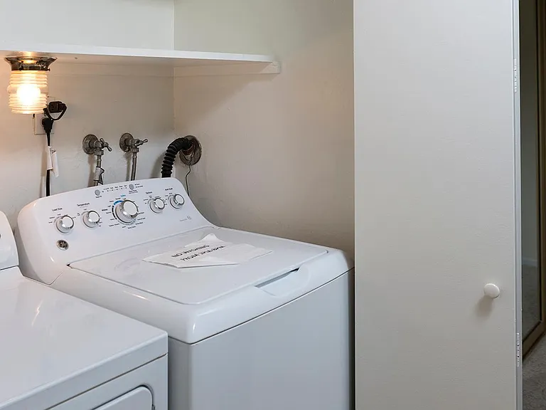 22825 Nadine Cir #B — Photo 22