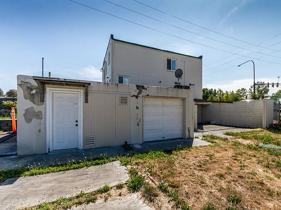 4th image of 2316 Meridian Ave E