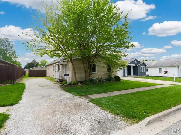 410 Henry St, Gillespie, IL 62033