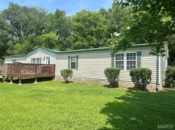 9345 Schaller Rd, Lenzburg, IL 62255