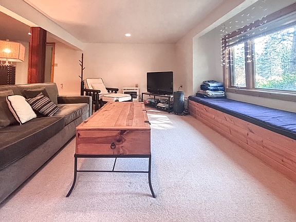 3rd image of 5002 River Rd