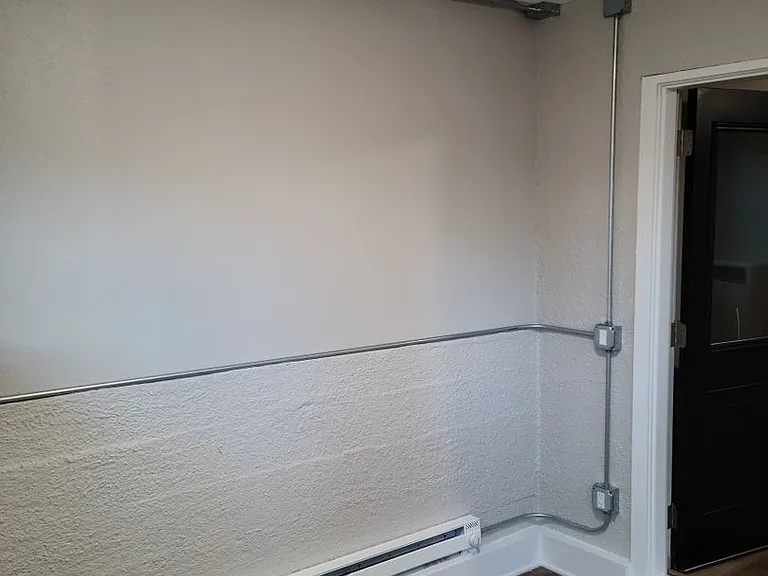 826 W Lakeside St — Photo 15