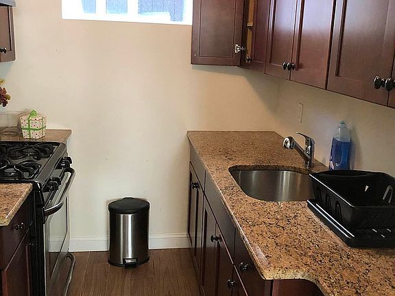 2nd image of 141 Kruser St #2