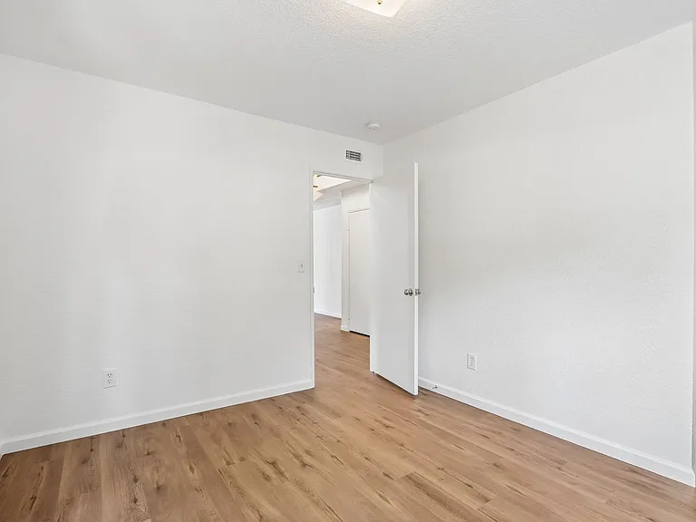 29311 S Lakeshore Dr — Photo 22