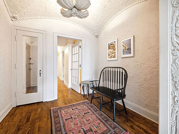 3rd image of 1236 E Madison Park APT 4E
