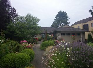 1951 Sunset Ave SW, Seattle, WA 98116