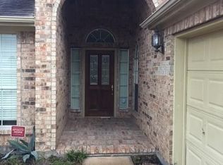 3847 Arbor Dr, Pearland, TX 77584
