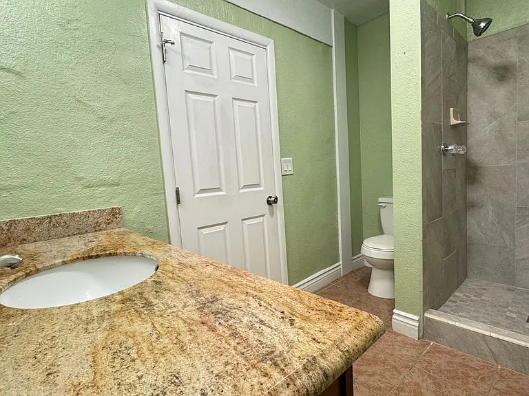 7610 Miller Ave — Photo 17