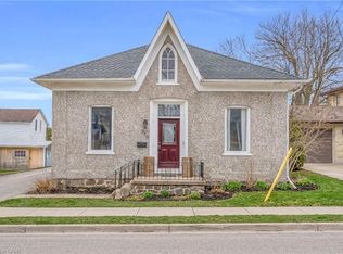 240 Elizabeth St W, North Perth, ON N4W 1E2